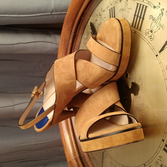 Stuart Weitzman Shoes - Picture 10 of 13